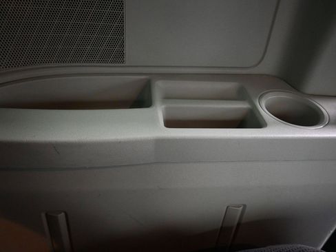 Used 2016 Dodge Grand Caravan SE image 34