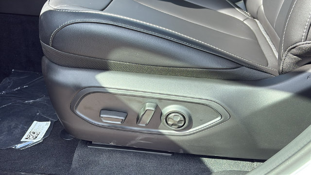 New 2027 Jeep Grand Cherokee Limited AWD/4WD image 10