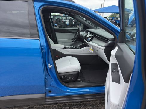 New 2026 Jeep Cherokee Limited image 14