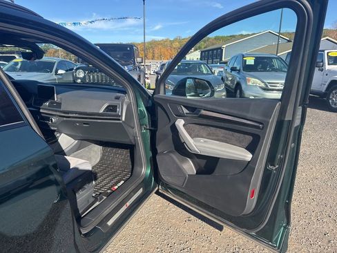 Used 2019 Audi SQ5 Premium Plus w/ Premium Plus Package image 29