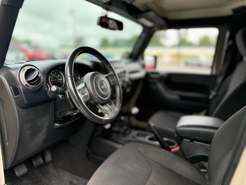 Used 2018 Jeep Wrangler Unlimited Sport AWD/4WD image 22