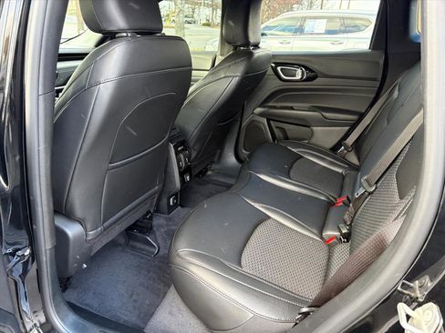 Used 2023 Jeep Compass Altitude image 18