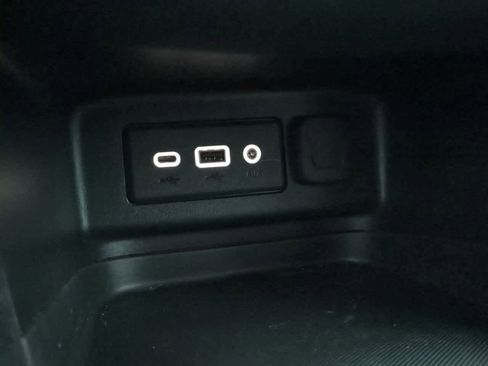 Used 2022 Chevrolet Equinox LT image 28