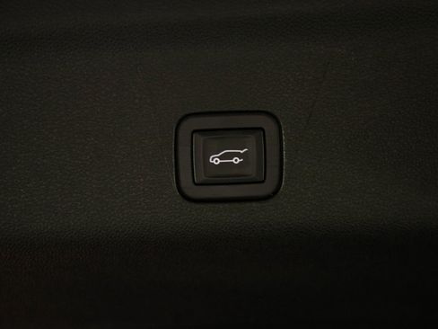 Used 2025 Cadillac Escalade Sport w/ Touring Package AWD/4WD image 21