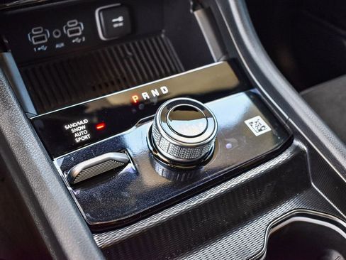 New 2026 Jeep Grand Cherokee Altitude image 20