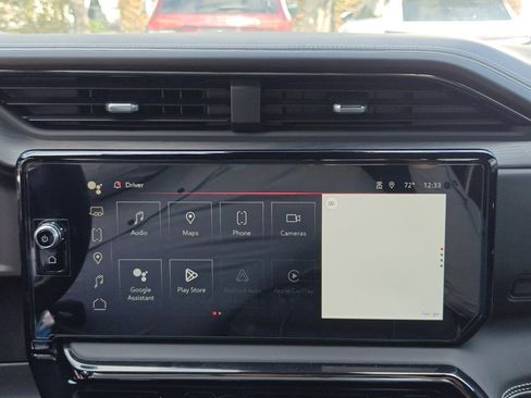 Used 2023 GMC Sierra 1500 AT4X image 18