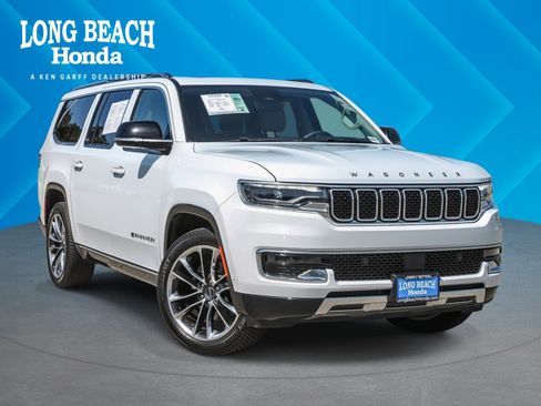 Used 2023 Jeep Wagoneer L Series III w/ Premium Group I image 1