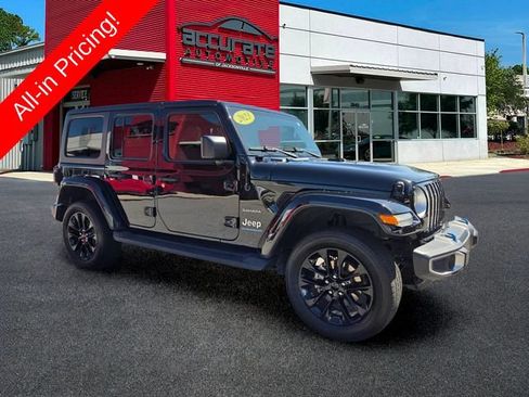 Used 2023 Jeep Wrangler Unlimited Sahara w/ Cold Weather Group AWD/4WD image 7