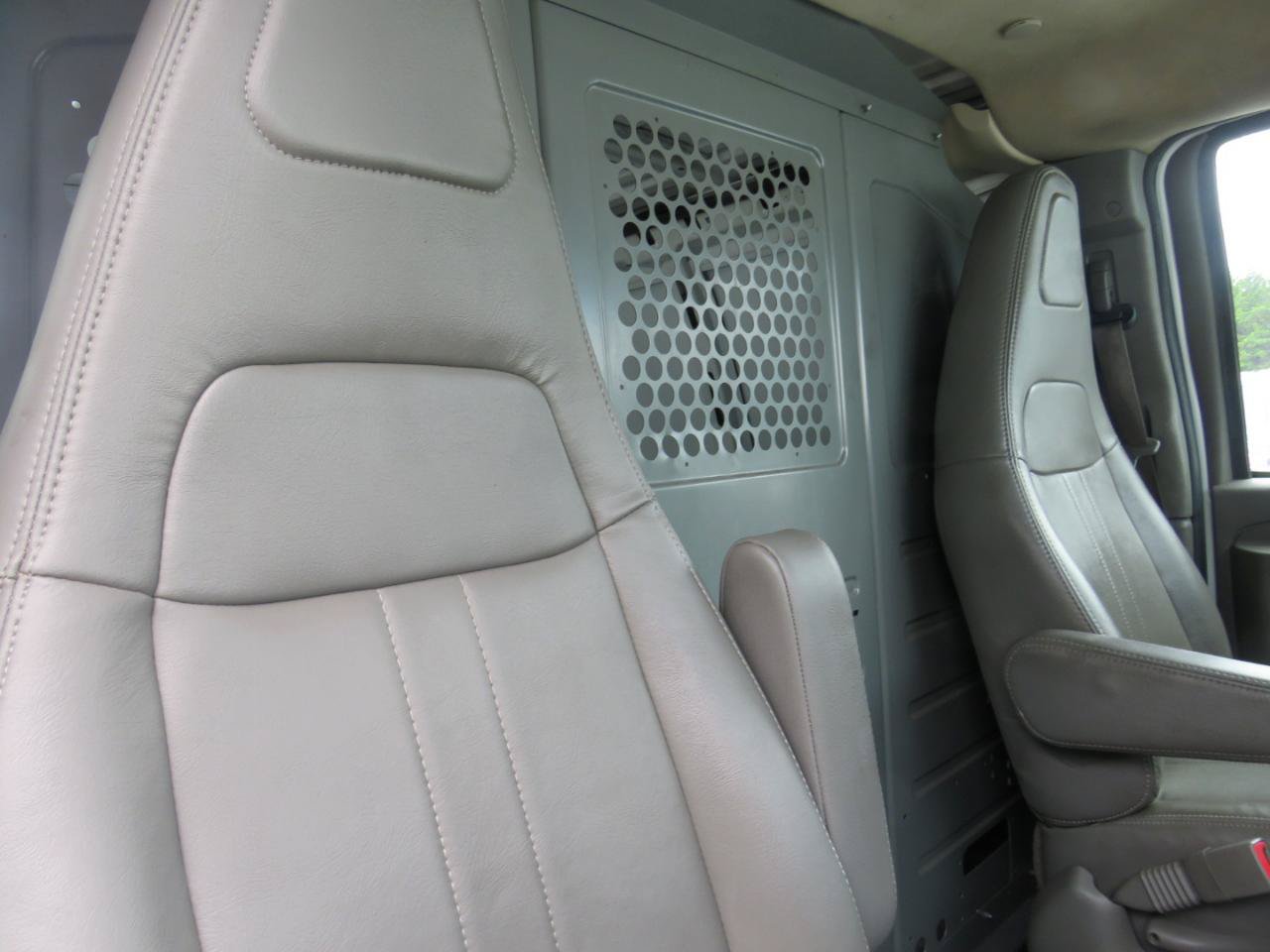 Used 2022 Chevrolet Express 2500 w/ Driver Convenience Package RWD image 22