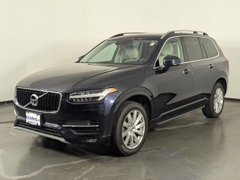 Used 2016 Volvo XC90 T6 Momentum w/ Momentum Plus Package image 4