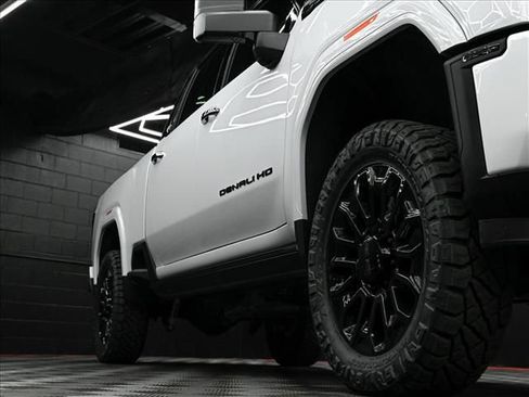 New 2026 GMC Sierra 2500 Denali Ultimate AWD/4WD image 36