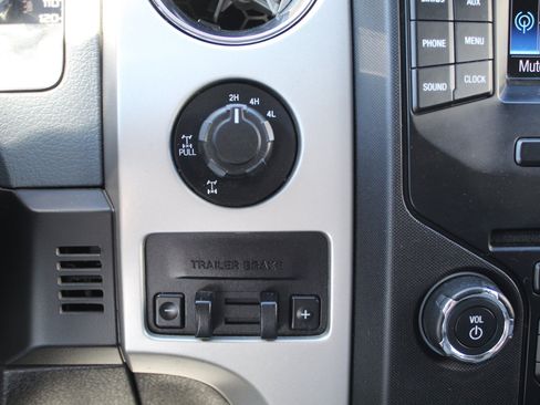Used 2014 Ford F150 XLT w/ Equipment Group 302A Luxury AWD/4WD image 33