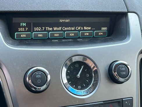 Used 2010 Cadillac CTS Premium image 19