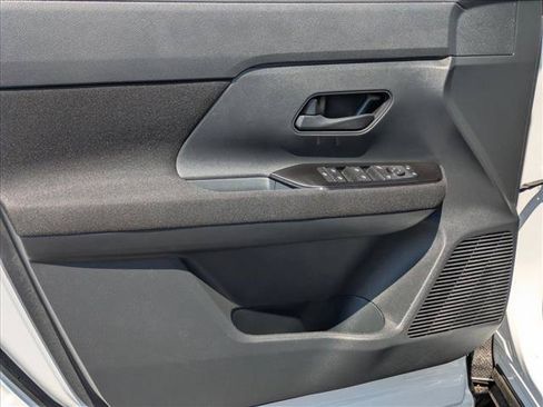 Used 2026 Nissan Kicks S FWD image 18