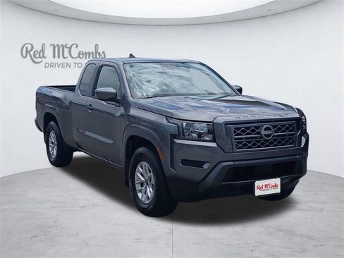Used 2024 Nissan Frontier SV w/ Technology Package RWD image 9