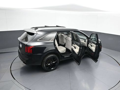 Used 2022 Kia Sorento SX AWD/4WD image 47