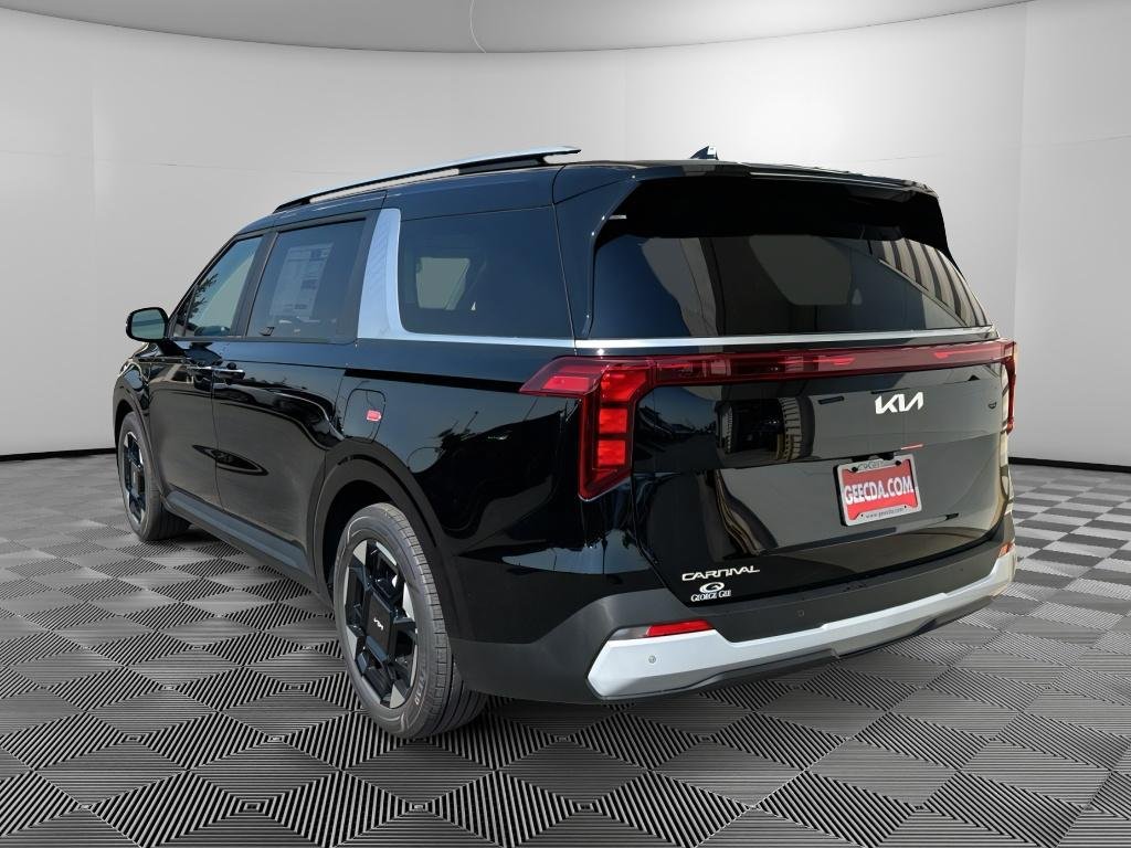 New 2026 Kia Carnival EX FWD image 6