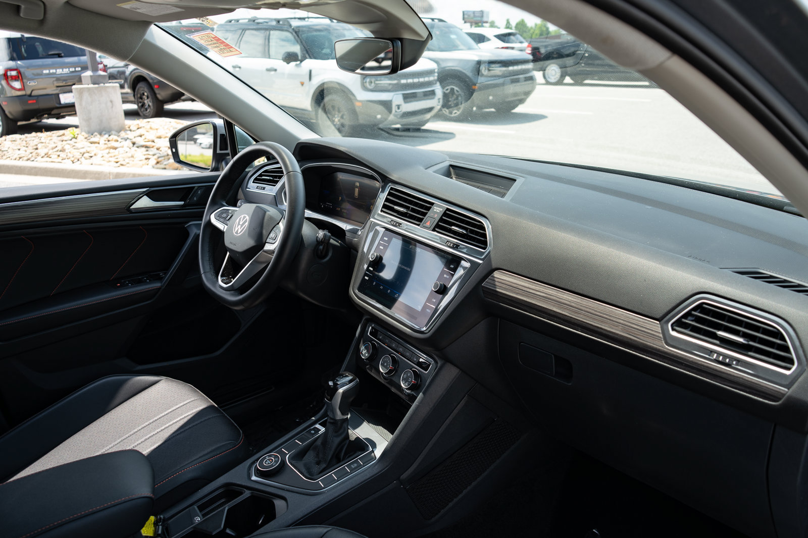 Used 2024 Volkswagen Tiguan Wolfsburg Edition AWD/4WD image 21