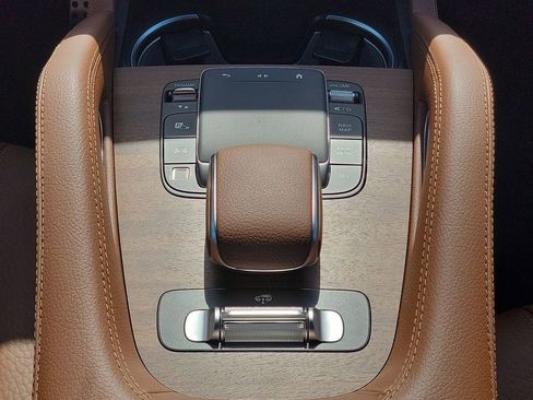 New 2026 Mercedes-Benz GLS 580 4MATIC image 23