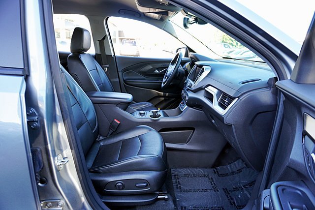 Used 2024 GMC Terrain SLT AWD/4WD image 12