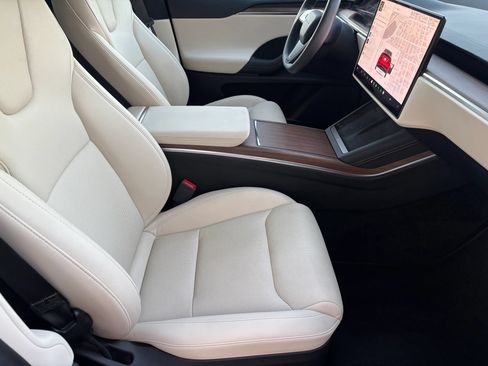 Used 2023 Tesla Model X AWD/4WD image 12