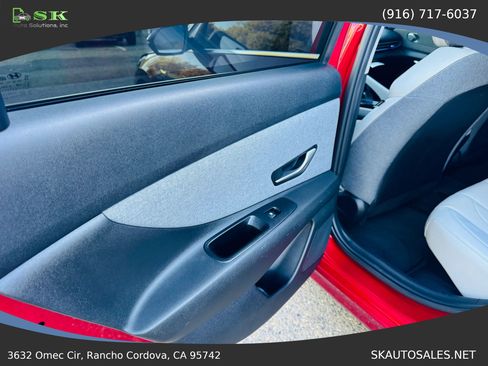 Used 2023 Hyundai Elantra Limited FWD image 22