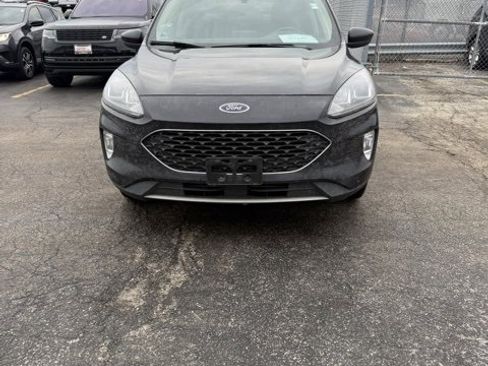 Used 2020 Ford Escape SEL image 9