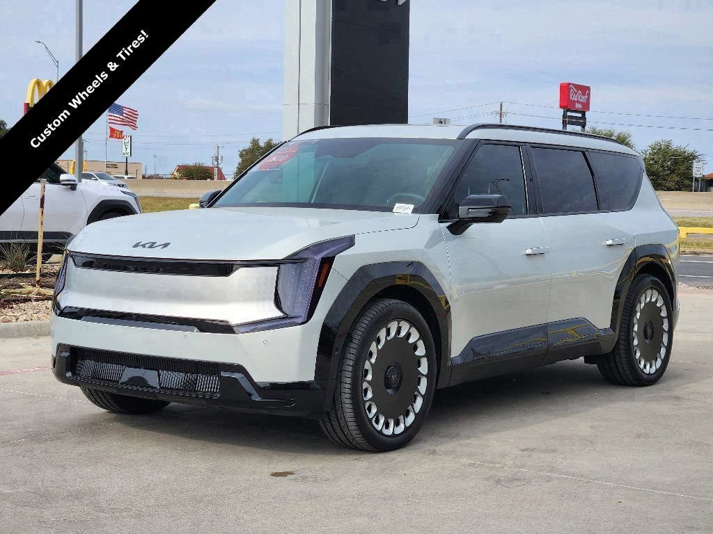 New 2026 Kia EV9 Land w/ Nightfall Edition Package AWD/4WD image 25