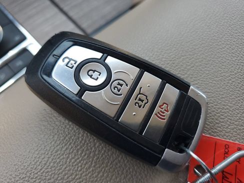 Used 2024 Ford Expedition Max Limited AWD/4WD image 29