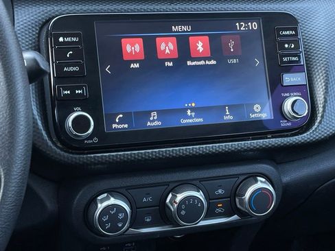 Used 2023 Nissan Kicks SV image 17