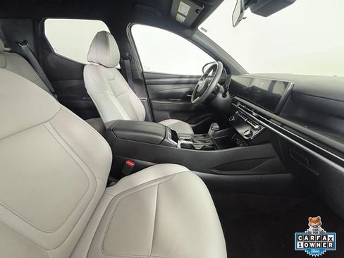 Used 2025 Hyundai Santa Cruz SEL AWD/4WD image 15