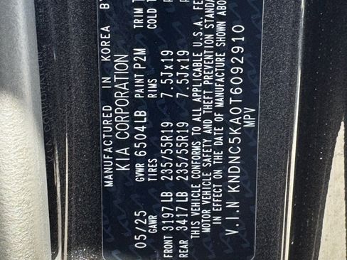 New 2026 Kia Carnival EX image 24