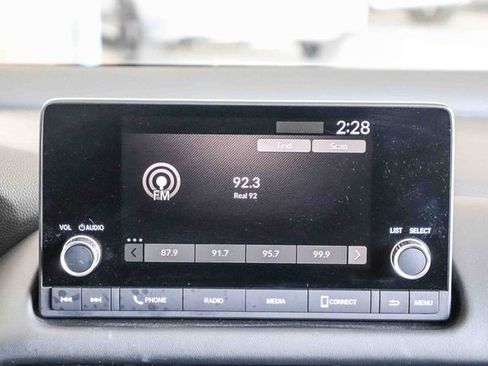 Certified 2025 Honda HR-V Sport image 16
