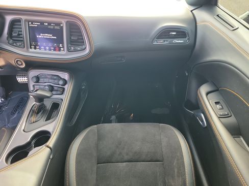 Used 2023 Dodge Challenger GT w/ Plus Package image 17