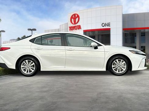 Certified 2025 Toyota Camry LE image 3
