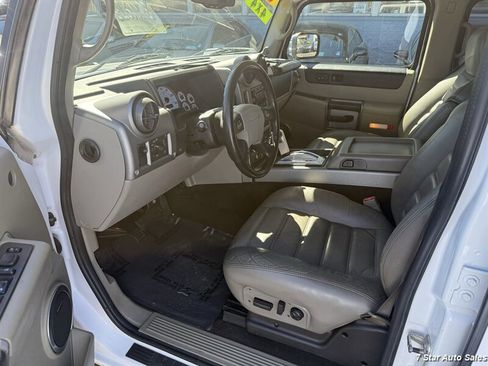 Used 2003 HUMMER H2 w/ Preferred Equipment Group AWD/4WD image 9