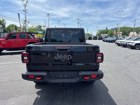 New 2026 Jeep Gladiator Rubicon w/ Steel Power Dome Hood Package AWD/4WD image 6