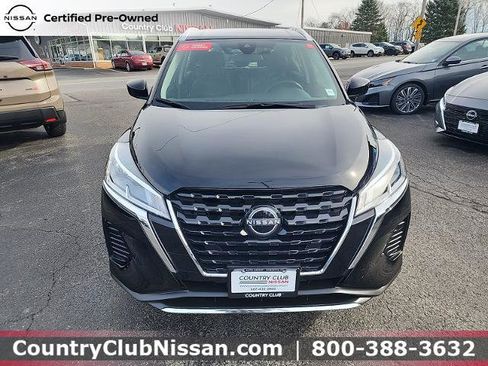 Certified 2024 Nissan Kicks SV image 3