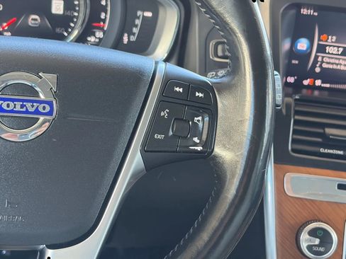 Used 2017 Volvo XC60 T6 Inscription w/ Advanced Package image 28