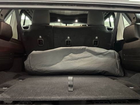 Used 2025 Jeep Wrangler Sahara image 14