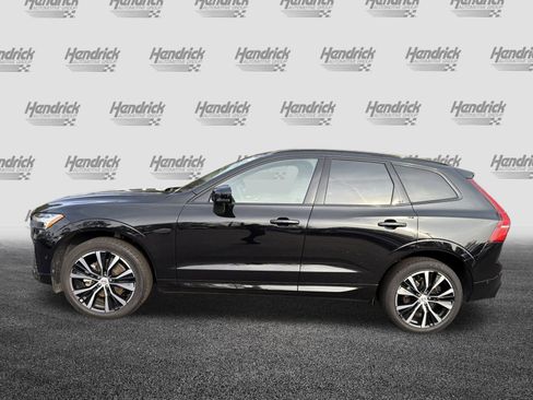 Certified 2025 Volvo XC60 B5 Plus image 7