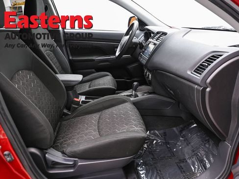 Used 2023 Mitsubishi Outlander Sport ES AWD/4WD image 23