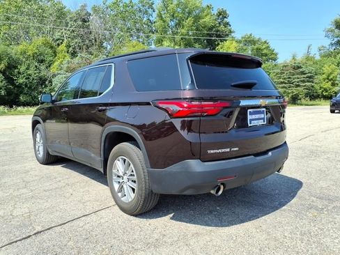 Used 2023 Chevrolet Traverse LT AWD/4WD image 5