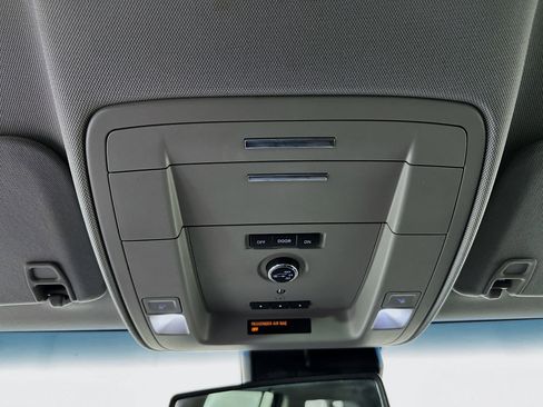 Used 2018 GMC Yukon XL SLT RWD image 18