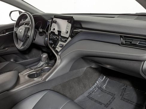 Used 2022 Toyota Camry SE image 22