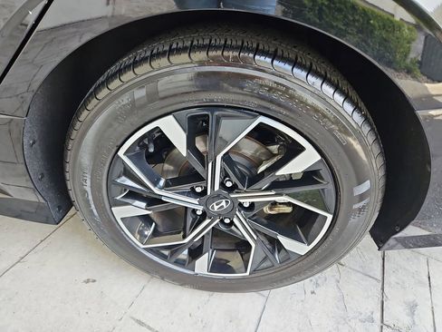 Used 2024 Hyundai Sonata SEL FWD image 30