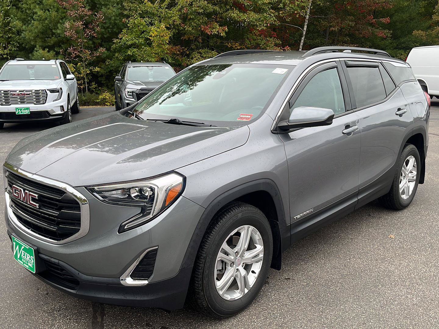 Used 2020 GMC Terrain SLE w/ Driver Convenience Package AWD/4WD image 1