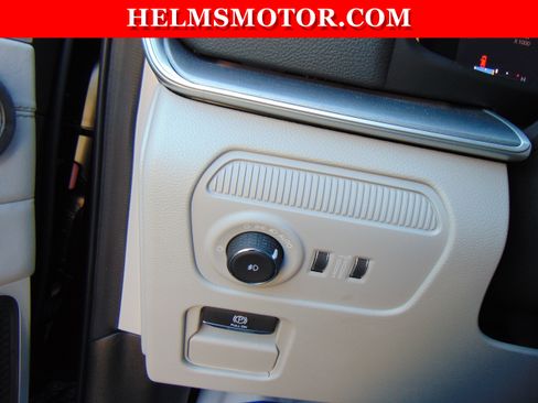 Certified 2025 Jeep Wagoneer 4WD image 20