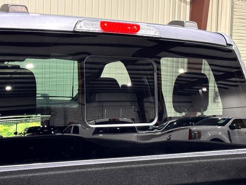 Used 2022 Ford F250 Lariat w/ Black Appearance Package image 81