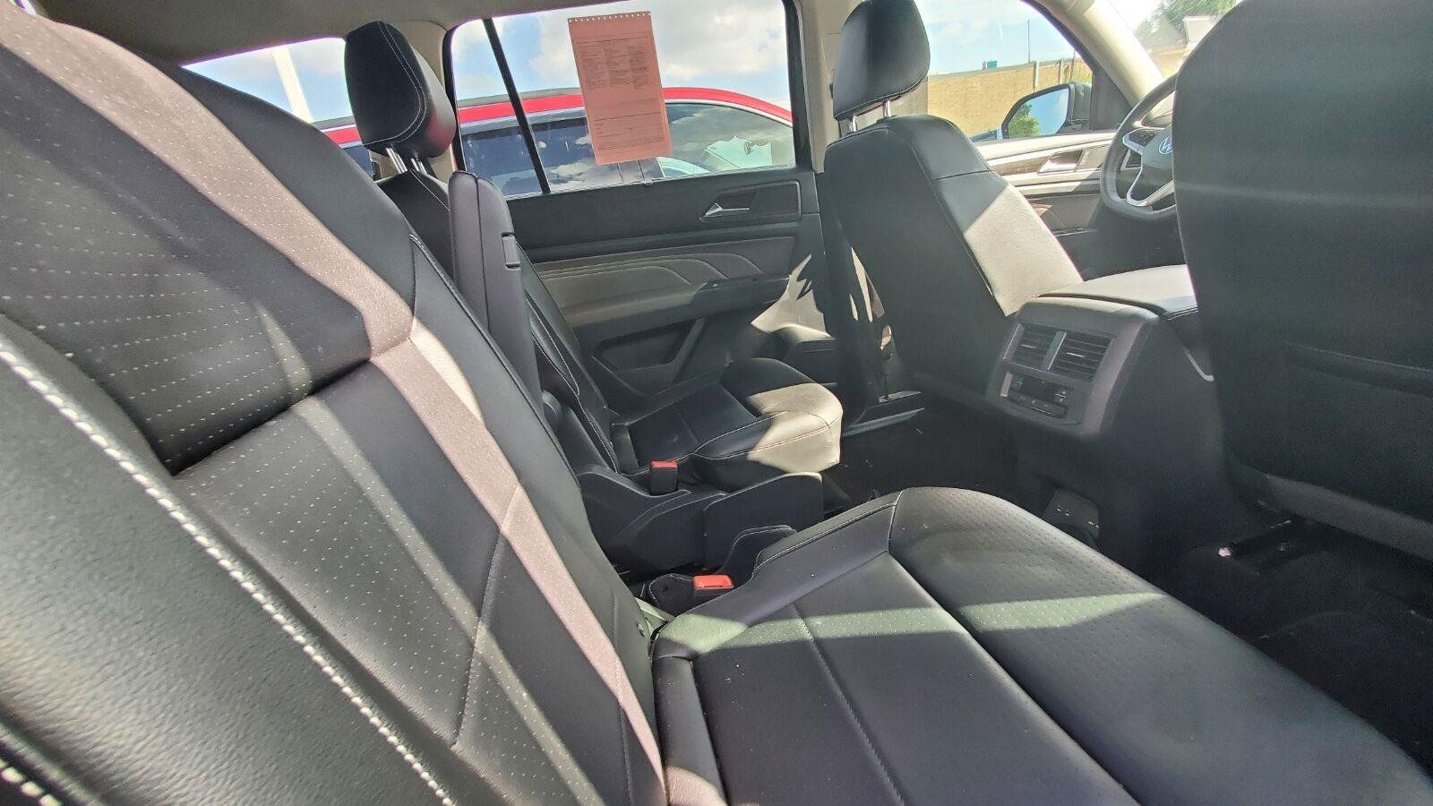 Used 2022 Volkswagen Atlas SE FWD image 6